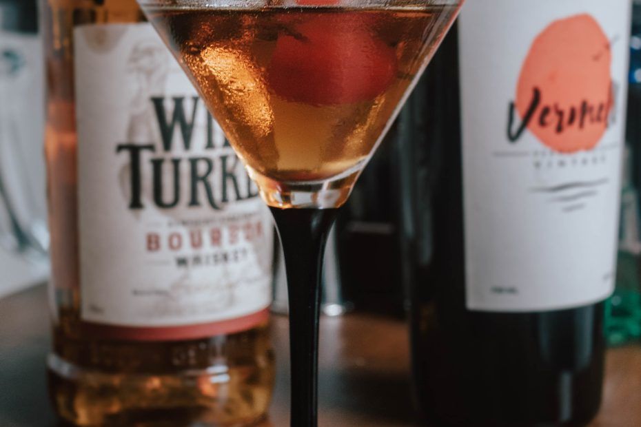 como preparar el coctel manhattan en valencia