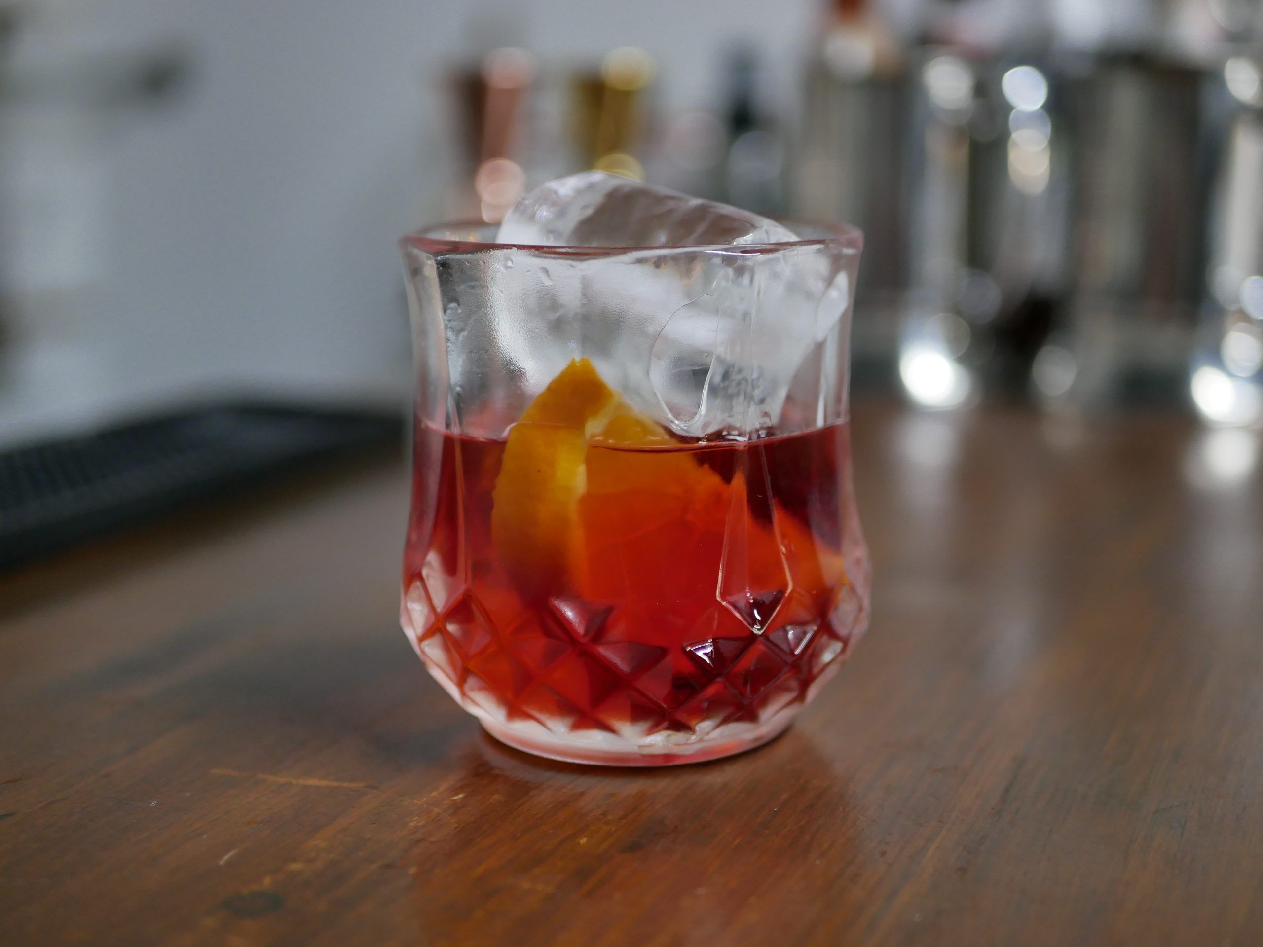 como preparar el coctel Negroni en Valencia
